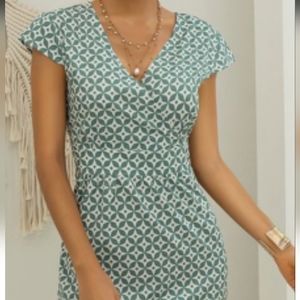 Boden Cap Sleeve Green Geometric Print Faux Wrap Midi Dress WH980– Size 14R